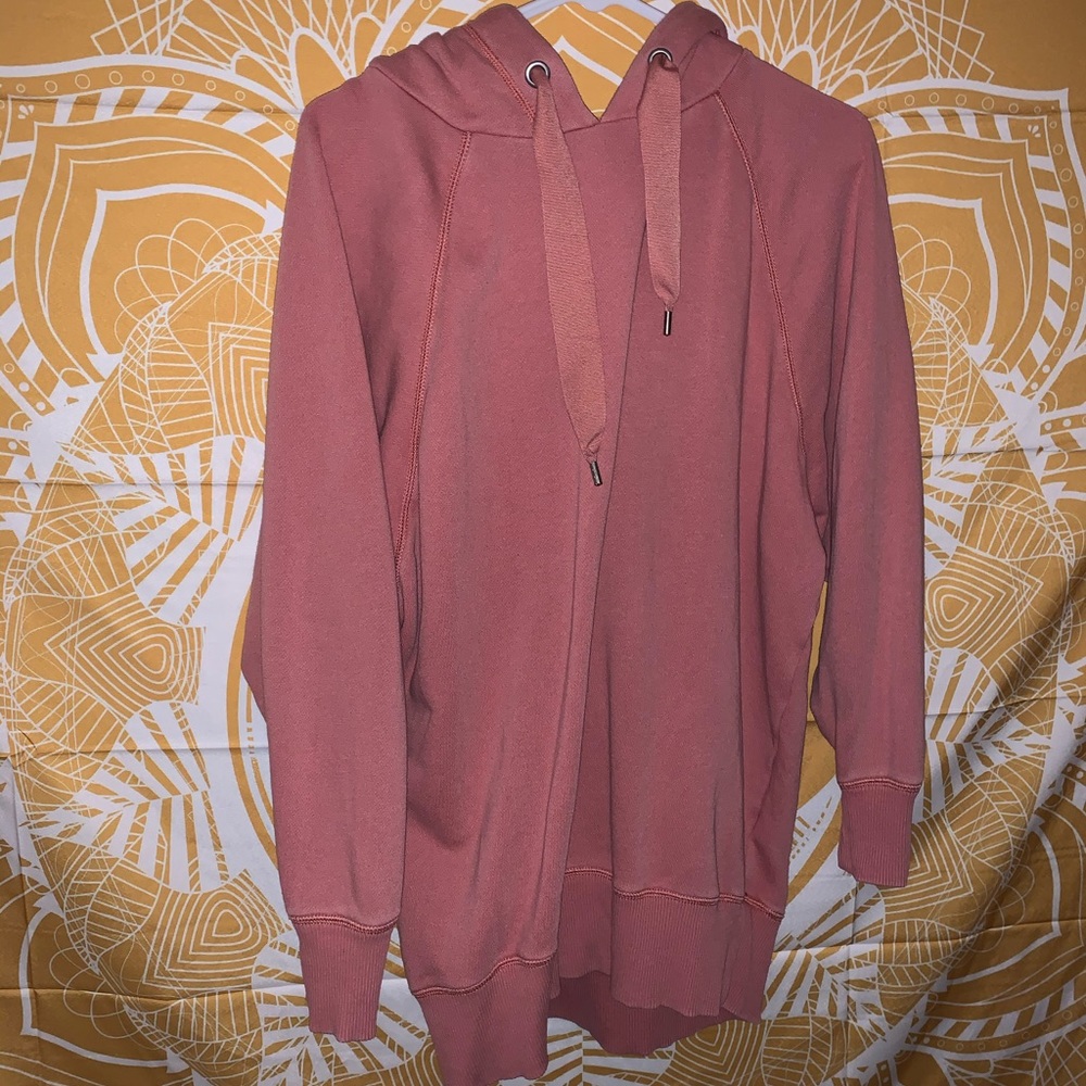arie sweatshirt